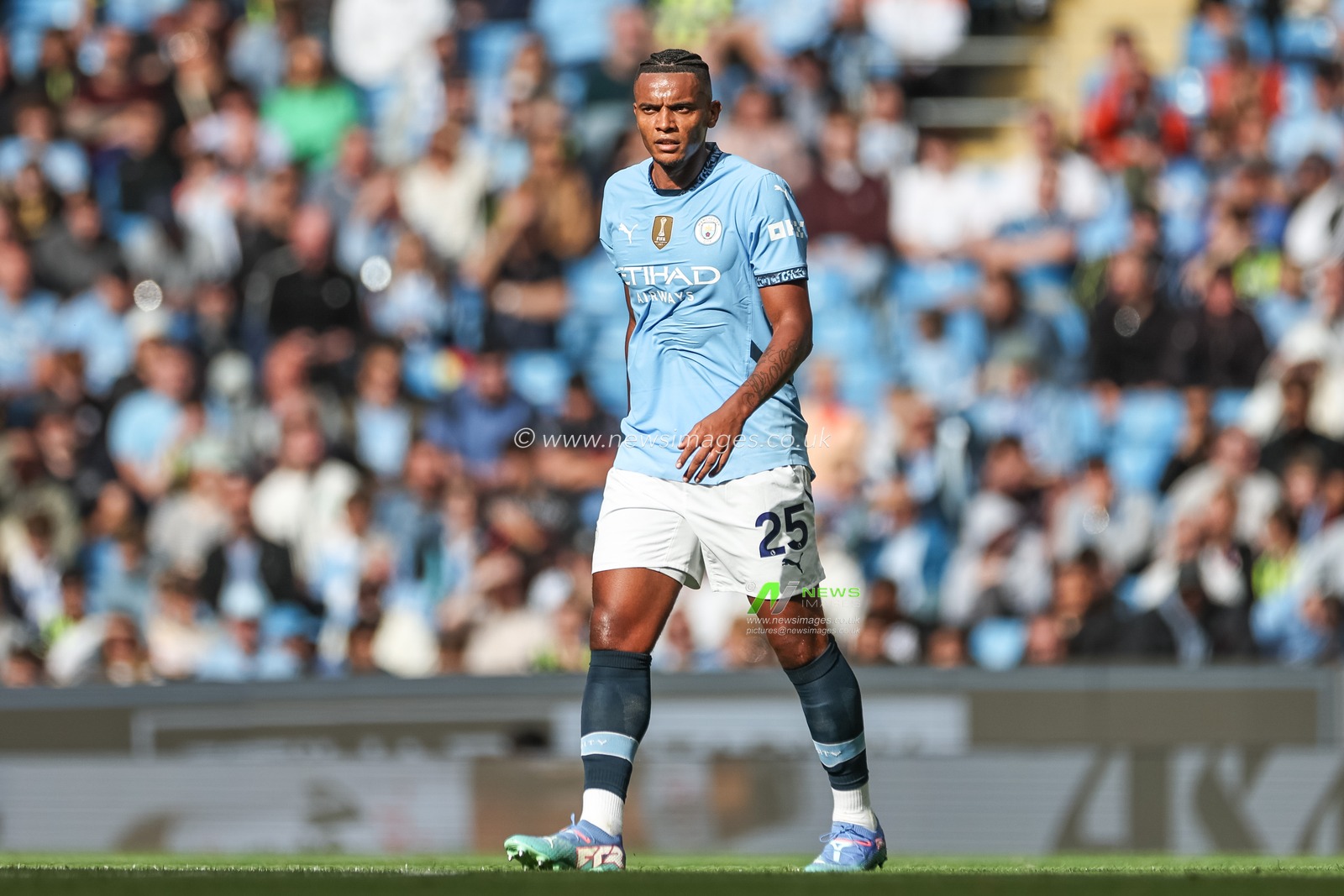 Manuel Akanji of Manchester City during the Premier League match Manchester City vs Brentford at Etihad Stadium, Manchester, United Kingdom, 14th September 2024

(Photo by Mark Cosgrove/News Images)