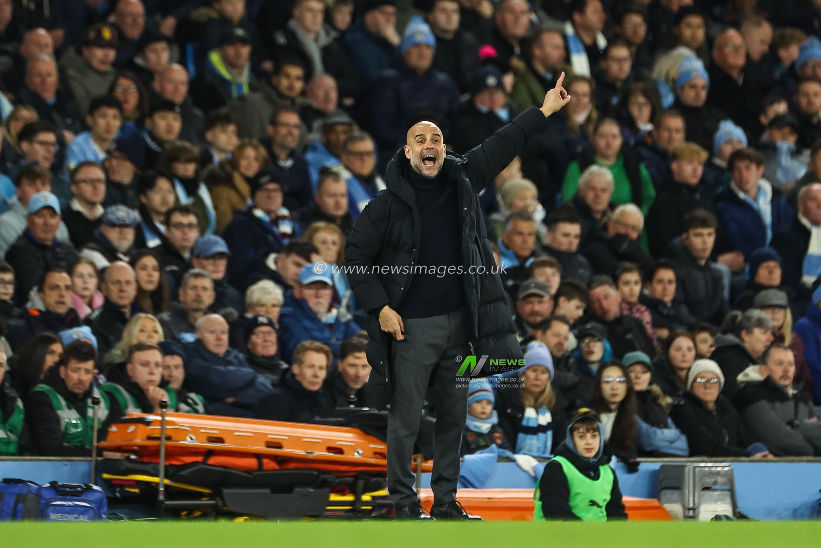 Pep Guardiola manager of Manchester City gives his team instructions during the Premier League match Manchester City vs Aston Villa at Etihad Stadium, Manchester, United Kingdom, 3rd April 2024

(Photo by Mark Cosgrove/News Images)