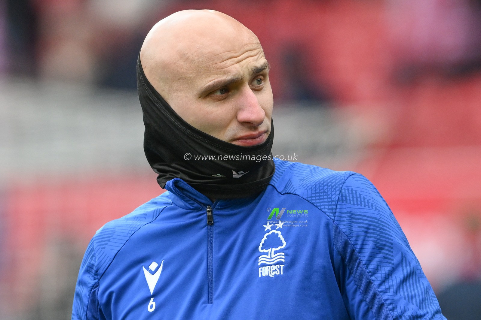 Jonjo Shelvey #6 of Nottingham Forest during the pre-game warm up ahead of the Premier League match Nottingham Forest vs Everton at City Ground, Nottingham, United Kingdom, 4th March 2023

(Photo by Craig Thomas/News Images)