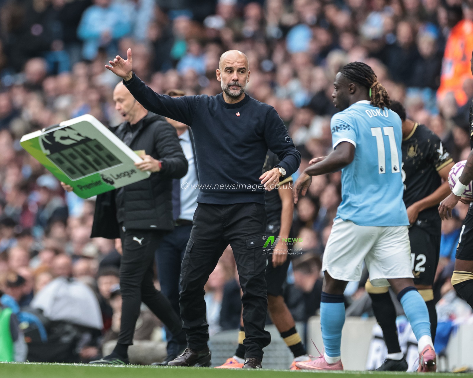 Pep Guardiola manager of Manchester City reacts in the technical area during the Premier League match Manchester City vs Burnley at Etihad Stadium, Manchester, United Kingdom, 27th September 2025

(Photo by Mark Cosgrove/News Images)