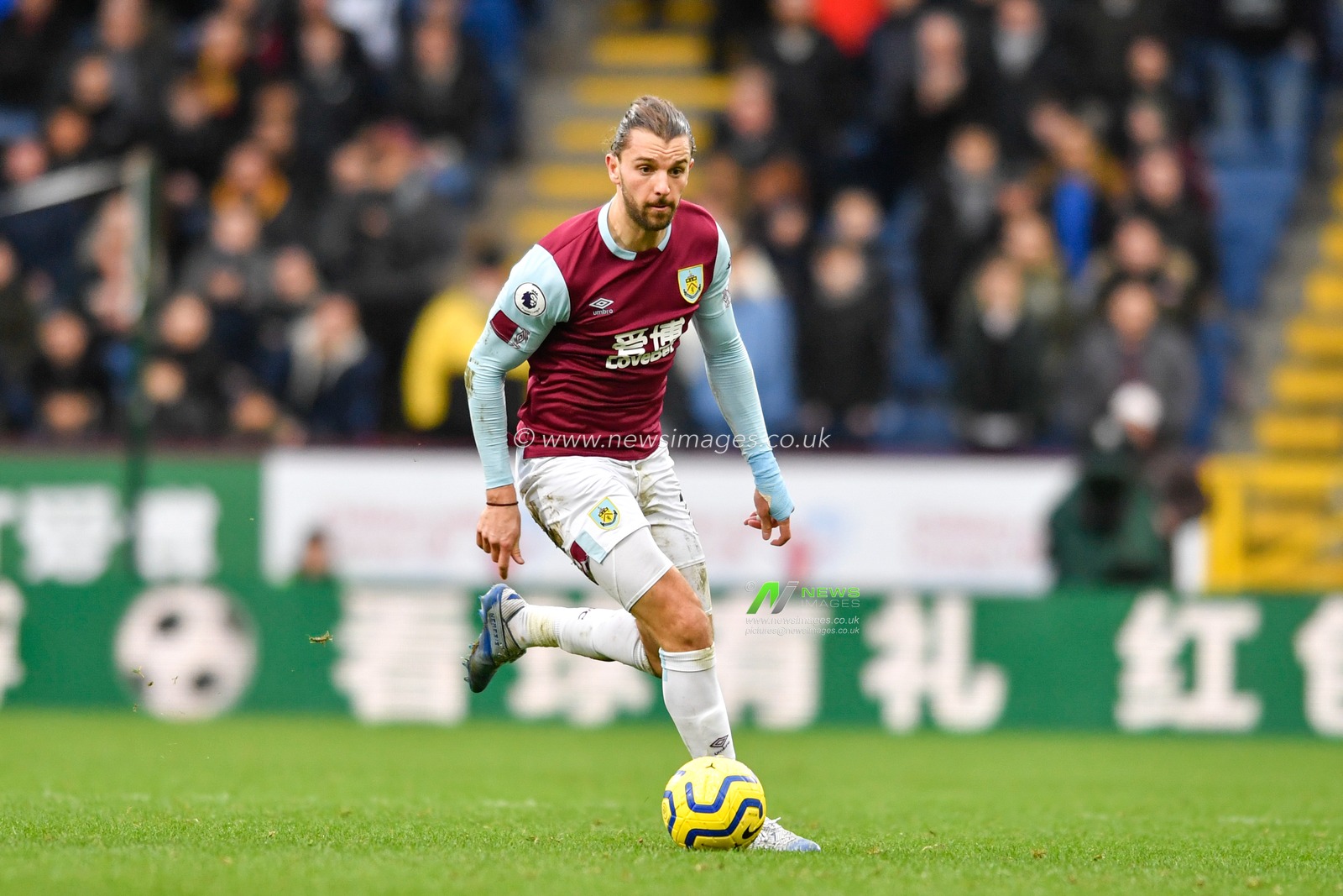 2nd February 2020, Turf Moor, Burnley, England; Premier League, Burnley v Arsenal : Jay Rodriguez (19) of Burnley runs with the ball