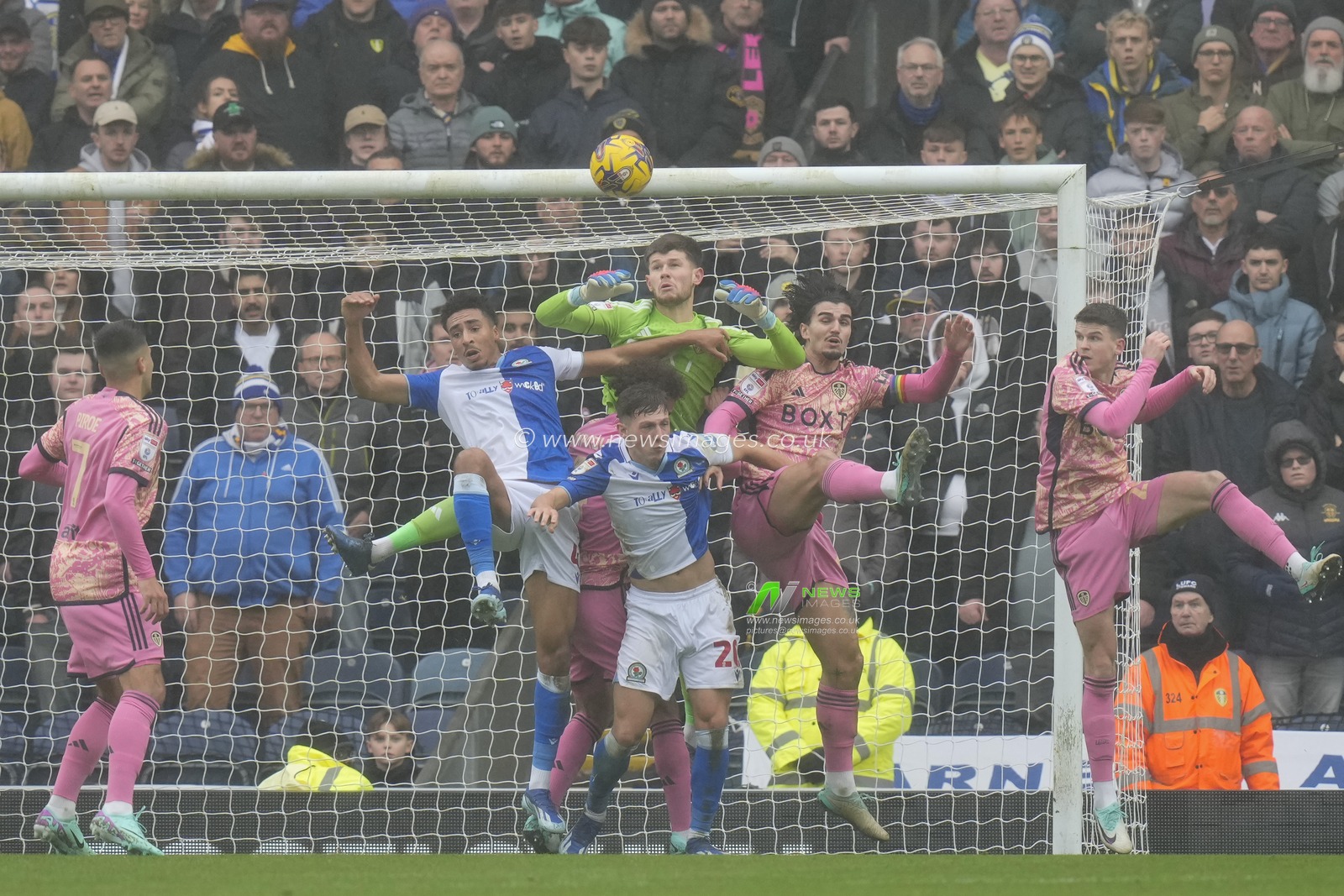 Illan Meslier #1 of Leeds United punches clear during the Sky Bet Championship match Blackburn Rovers vs Leeds United at Ewood Park, Blackburn, United Kingdom, 9th December 2023

(Photo by Steve Flynn/News Images)