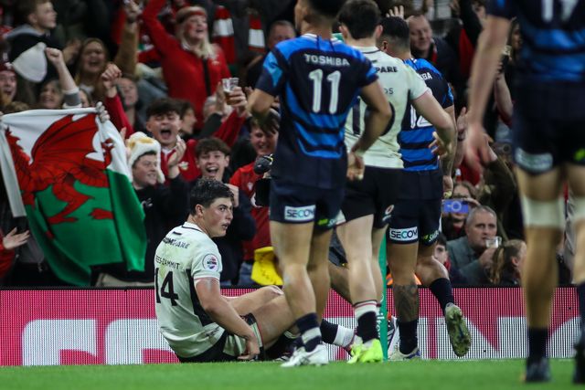 Louis Rees-Zammit of Wales scores his teams second try during the Quilter Nations Series 2025 match Wales vs Japan at Principality Stadium, Cardiff, United Kingdom, 15th November 2025

(Photo by Andrew Lewis/News Images)

*** GER AUT SUI OUT ***