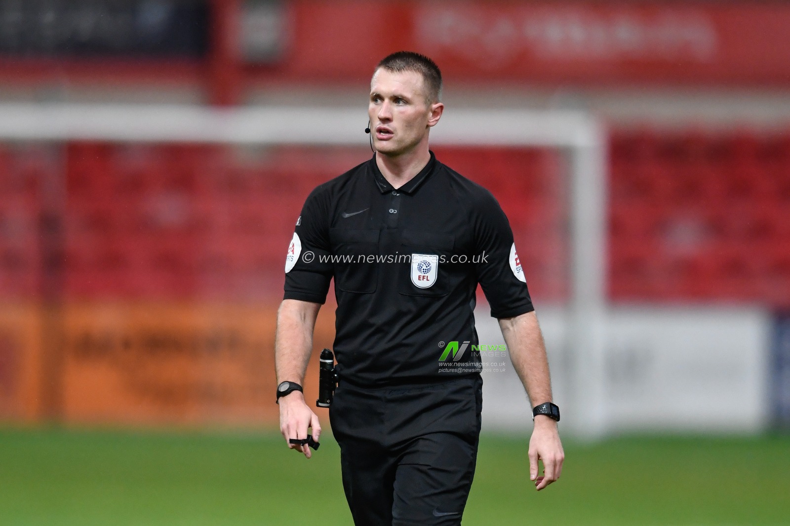 Referee Thomas Bramall in action