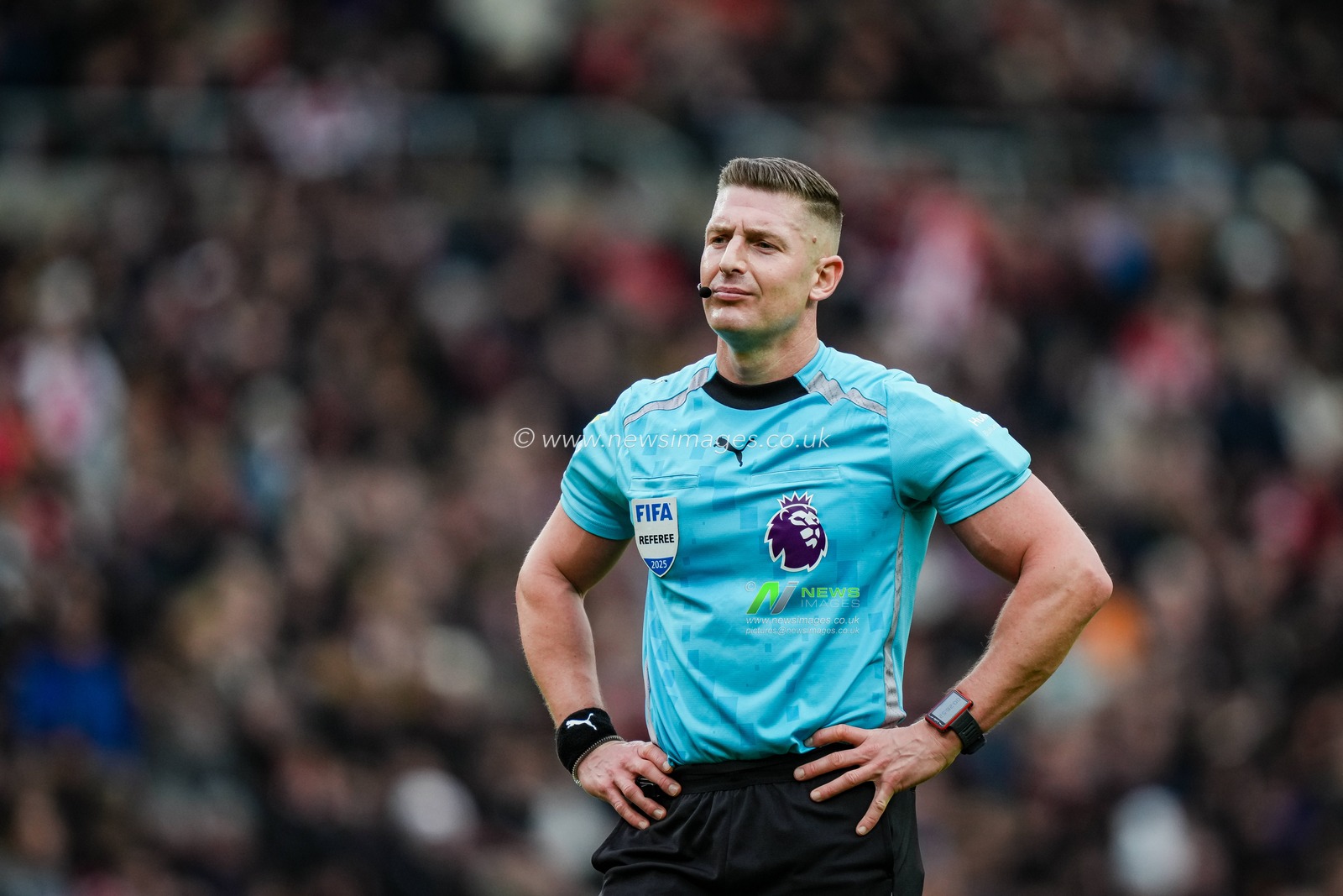 Referee Rob Jones during the Premier League match Sunderland vs Crystal Palace at Stadium Of Light, Sunderland, United Kingdom, 17th January 2026

(Photo by Maynard Manyowa/News Images)
