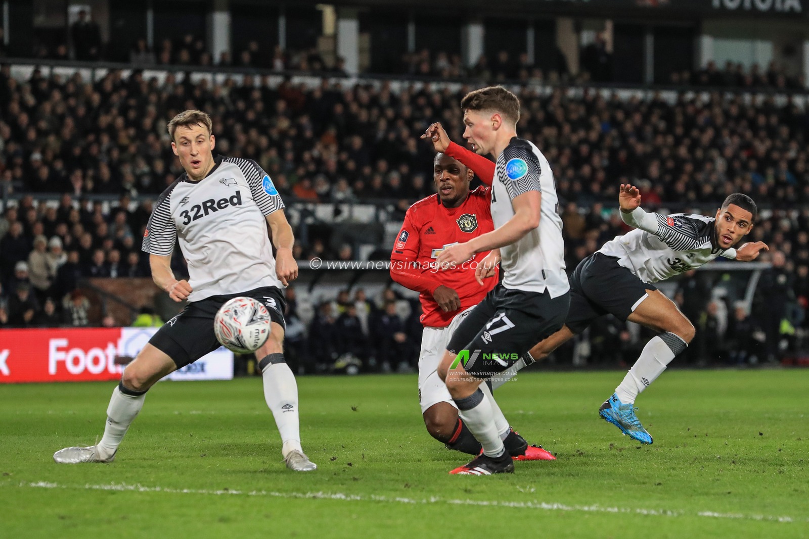5th March 2020, Pride Park Stadium, Derby, England; Emirates FA Cup 5th Round, Derby County v Manchester United : Odion Ighalo (25) of Manchester United scores to make it 0-2