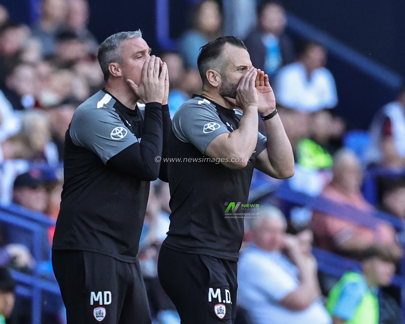 Michael Duff manager of Barnsley and assistant coach Martin Devaney shout instructions during the Sky Bet League 1 Play-Off match Bolton Wanderers vs Barnsley at University of Bolton Stadium, Bolton, United Kingdom, 13th May 2023

(Photo by Mark Cosgrove/News Images)