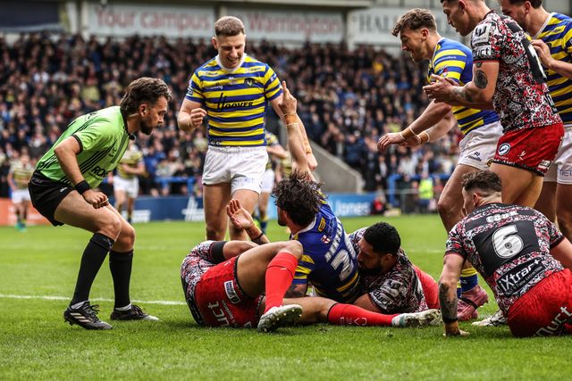 James Bentley of Warrington Wolves goes over for a try during the Betfred Super League round 7 match Warrington Wolves vs Leigh Leopards at The Halliwell Jones Stadium, Warrington, United Kingdom on 04 April 2026

(Photo by Alfie Cosgrove/News Images)