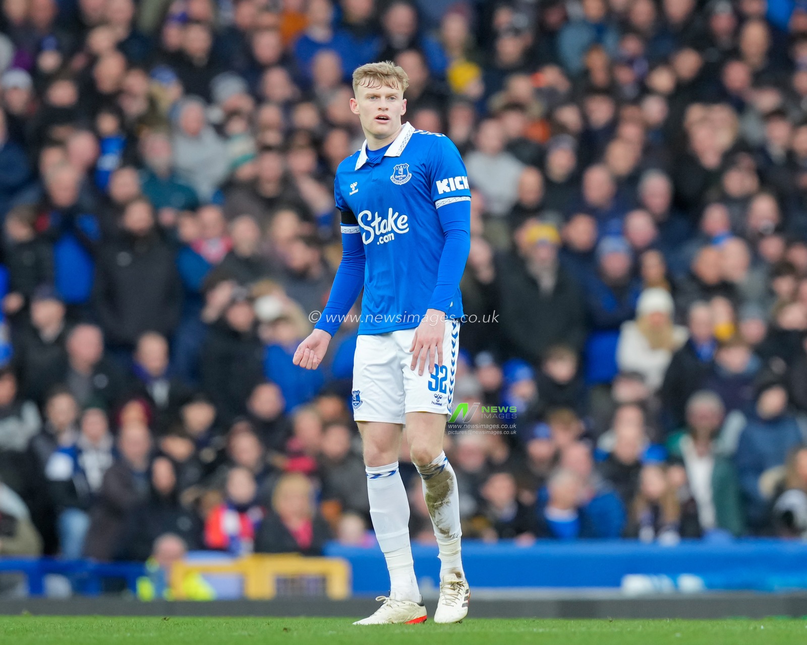 Jarrad Branthwaite of Everton, during the Emirates FA Cup Fourth Round match Everton vs Luton Town at Goodison Park, Liverpool, United Kingdom, 27th January 2024

(Photo by Steve Flynn/News Images)