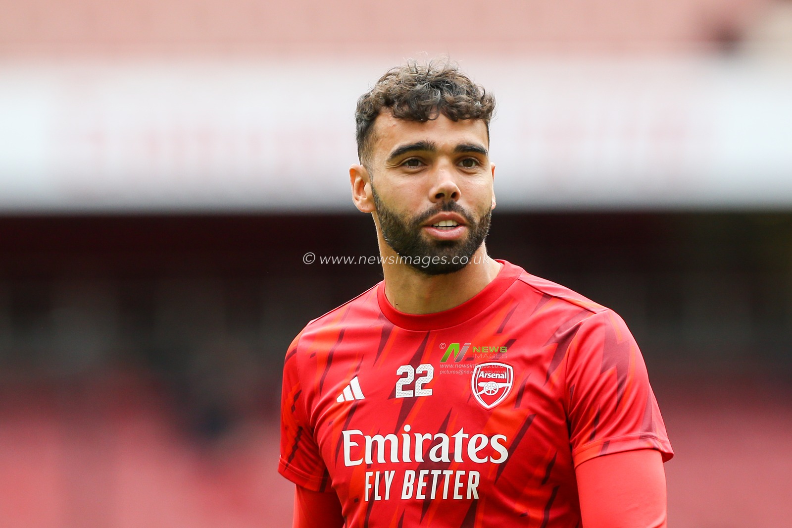 David Raya #22 of Arsenal warms up during the Premier League match Arsenal vs Fulham at Emirates Stadium, London, United Kingdom, 26th August 2023

(Photo by Arron Gent/News Images)