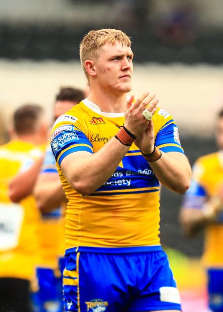 James McDonnell of Leeds Rhinos applauds fans during the Betfred Super League Round 24 match Hull FC vs Leeds Rhinos at MKM Stadium, Hull, United Kingdom, 30th August 2025

(Photo by Richard Bierton/News Images)