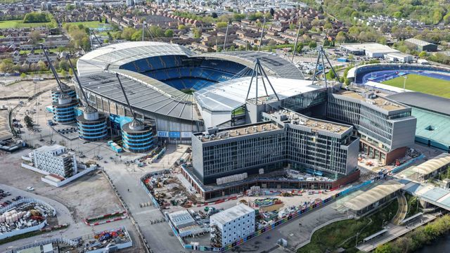 An aerial view of The Etihad Stadium and the new Radisson Blu Medlock Hotel during the Premier League match Manchester City vs Arsenal at Etihad Stadium, Manchester, United Kingdom on 19 April 2026

(Photo by Mark Cosgrove/News Images)