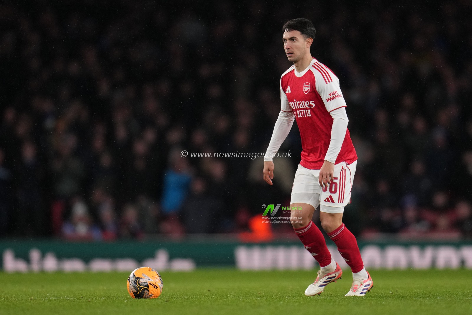 Martin Zubimendi of Arsenal with the ball during the Emirates FA Cup 4th round match Arsenal vs Wigan Athletic at Emirates, London, United Kingdom on 15 February 2026

(Photo by Harvey Murphy/News Images)