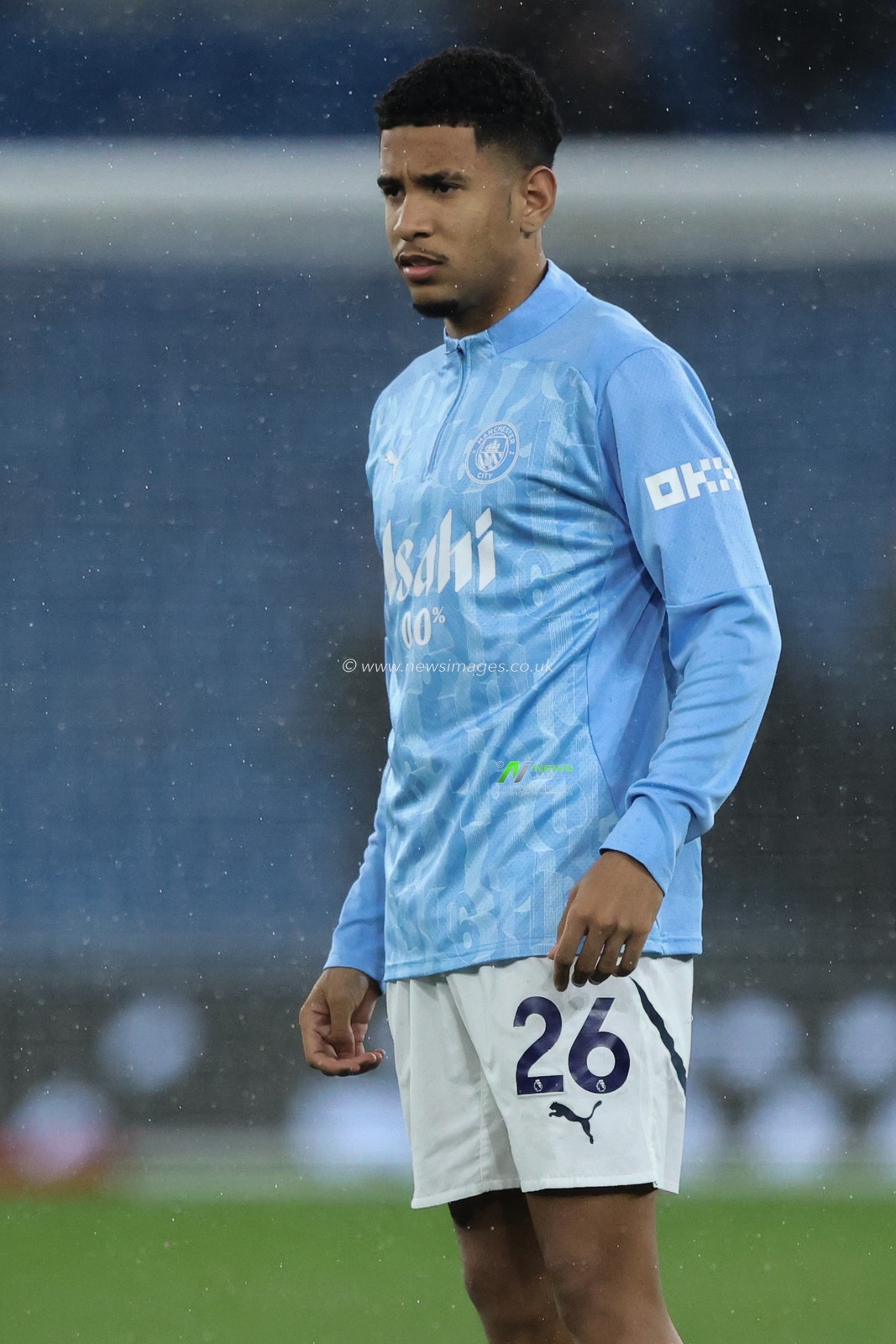Savinho of Manchester City in the pregame warmup session during the Premier League match Manchester City vs Nottingham Forest at Etihad Stadium, Manchester, United Kingdom, 4th December 2024

(Photo by Alfie Cosgrove/News Images)