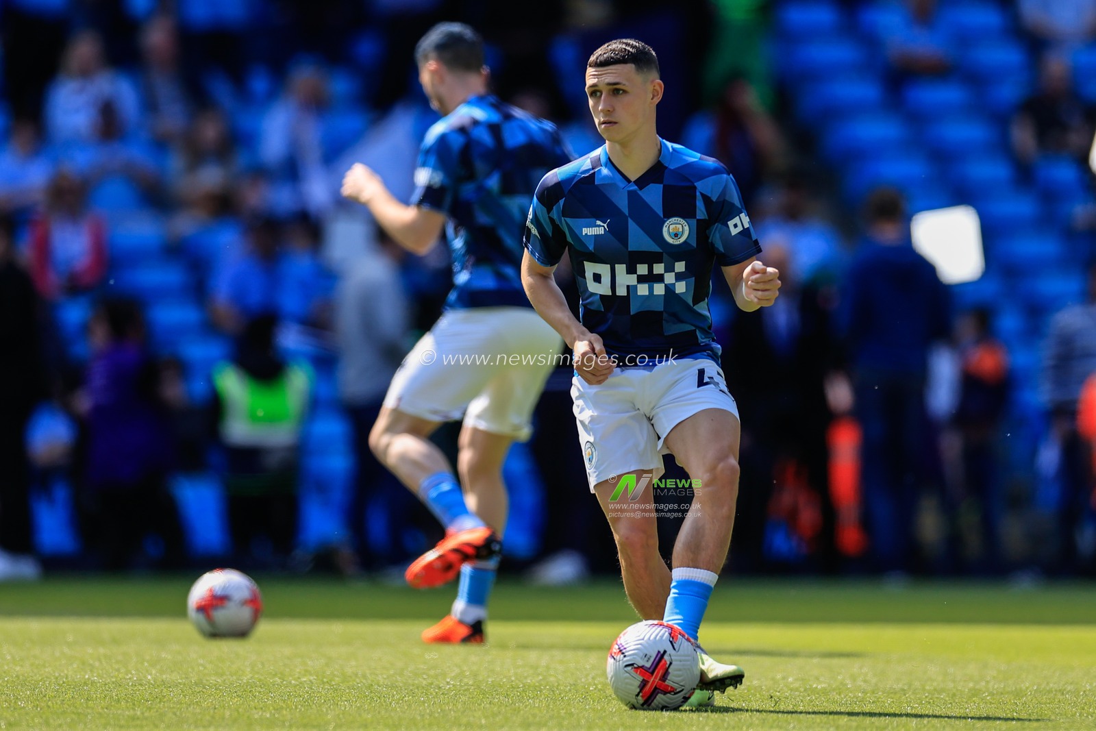 Phil Foden #47 of Manchester City in the pregame warmup session during the Premier League match Manchester City vs Chelsea at Etihad Stadium, Manchester, United Kingdom, 21st May 2023

(Photo by Conor Molloy/News Images)