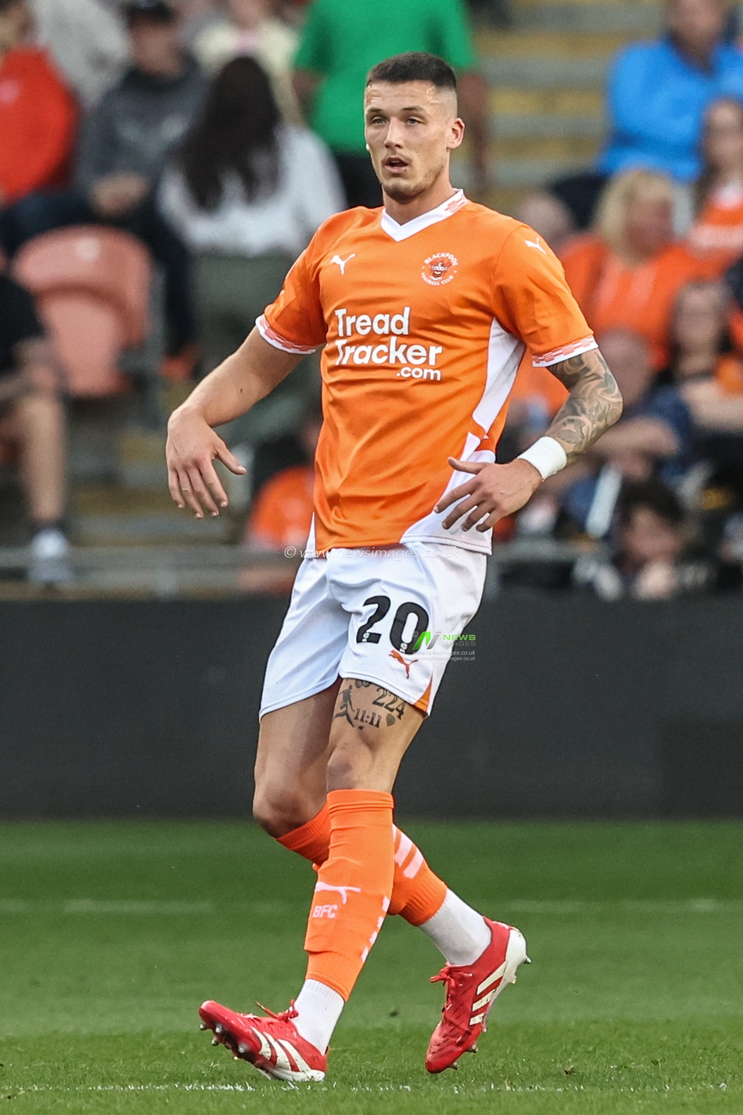 during the Sky Bet League 1 match Blackpool vs Birmingham City at Bloomfield Road, Blackpool, United Kingdom, 30th April 2025

(Photo by Alfie Cosgrove/News Images)