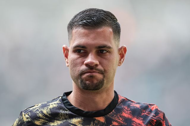 Bruno Guimaraes of Newcastle United in the pregame warmup session during the Premier League match Newcastle Untied vs Brighton & Hove Albion at St. James's Park, Newcastle, United Kingdom on 02 May 2026

(Photo by Mark Cosgrove/News Images)