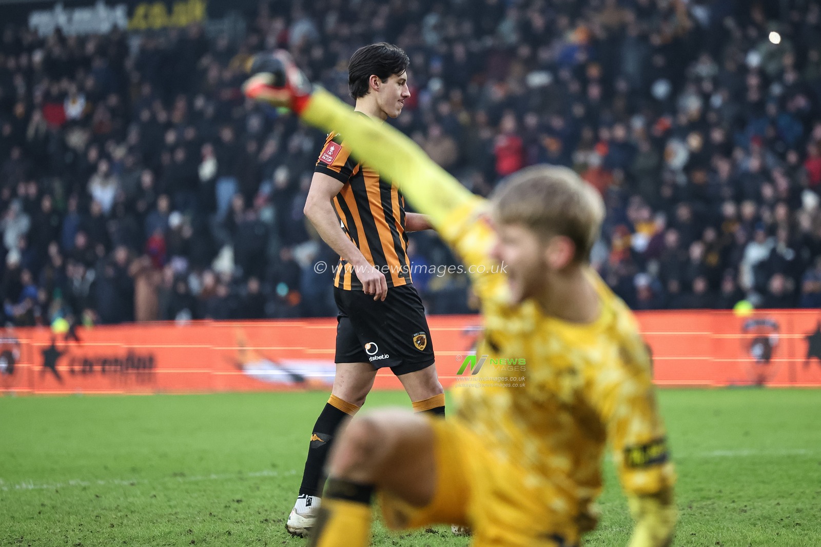 A dejected Alfie Jones of Hull City after Teddy Sharman-Lowe of Doncaster Rovers saves his penalty during the Emirates FA Cup 3rd Round match Hull City vs Doncaster Rovers at MKM Stadium, Hull, United Kingdom, 12th January 2025

(Photo by Mark Cosgrove/News Images)