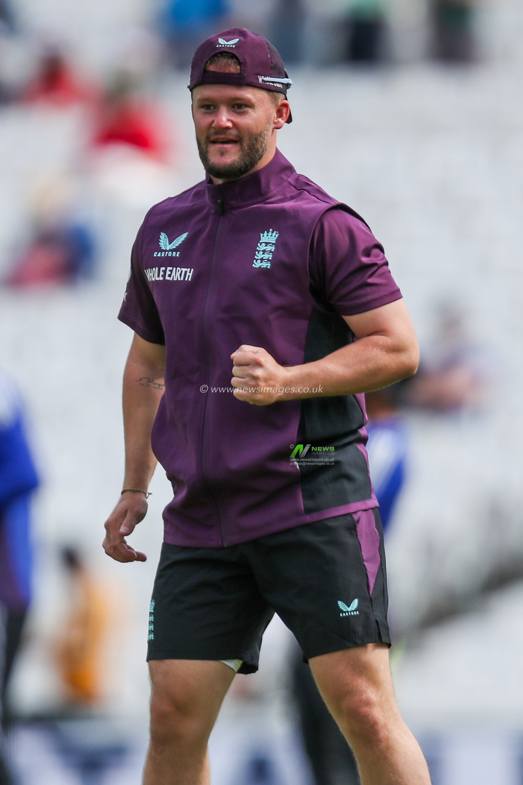 Ben Duckett of England warms up prior to the 5th Rothesay Test Match Day 3 England vs India at The Kia Oval, London, United Kingdom, 2nd August 2025

(Photo by Izzy Poles/News Images)