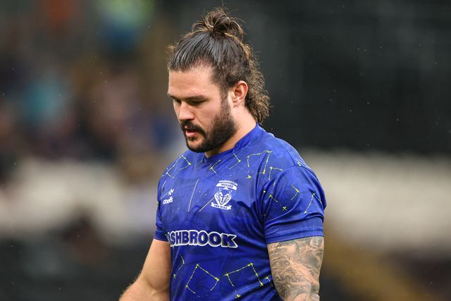 Luke Thomas of Warrington Wolves in the pre-game warm up during the Betfred Super League round 25 match Hull FC vs Warrington Wolves at MKM Stadium, Hull, United Kingdom on 29 August 2026

(Photo by Alfie Cosgrove/News Images)