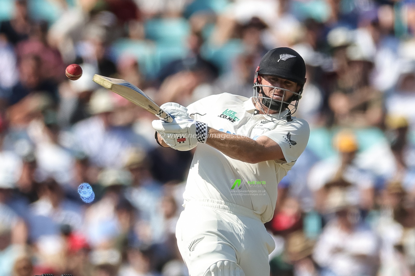 Henry Nicholls of New Zealand hits a four during the 2nd Rothesay Test Match Day 3 match England vs New Zealand at The Kia Oval, London, United Kingdom on 19 June 2026

(Photo by Mark Cosgrove/News Images)