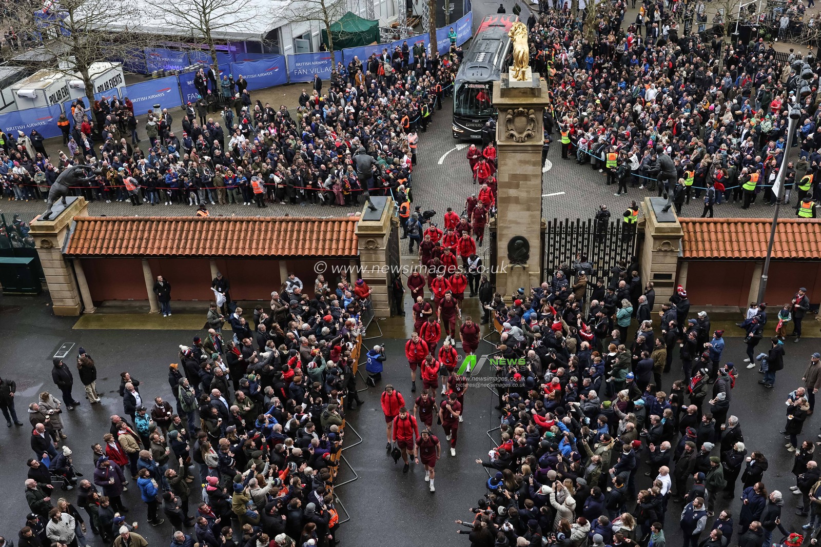 Team Wales arrive during the Guinness Six Nations 2026 match England vs Wales at Allianz Stadium, Twickenham, United Kingdom on 07 February 2026

(Photo by Mark Cosgrove/News Images)