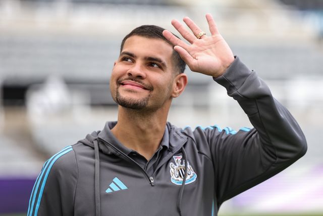 Bruno Guimaraes of Newcastle Untied arrives during the Pre-season friendly Newcastle United vs Espanyol at St. James's Park, Newcastle, United Kingdom, 8th August 2025

(Photo by Mark Cosgrove/News Images)