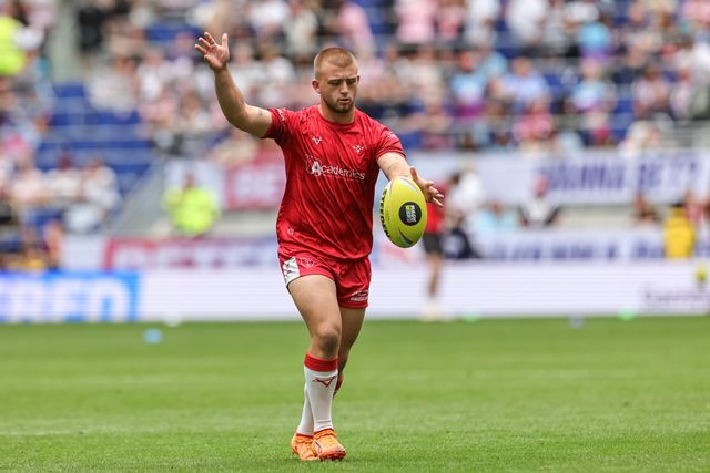 Mikey Lewis of Hull KR in the pre-game warm up during the Betfred Super League Magic Weekend match Hull KR vs Hull FC at Hill Dickinson Stadium, Liverpool, United Kingdom on 04 July 2026

(Photo by Mark Cosgrove/News Images)