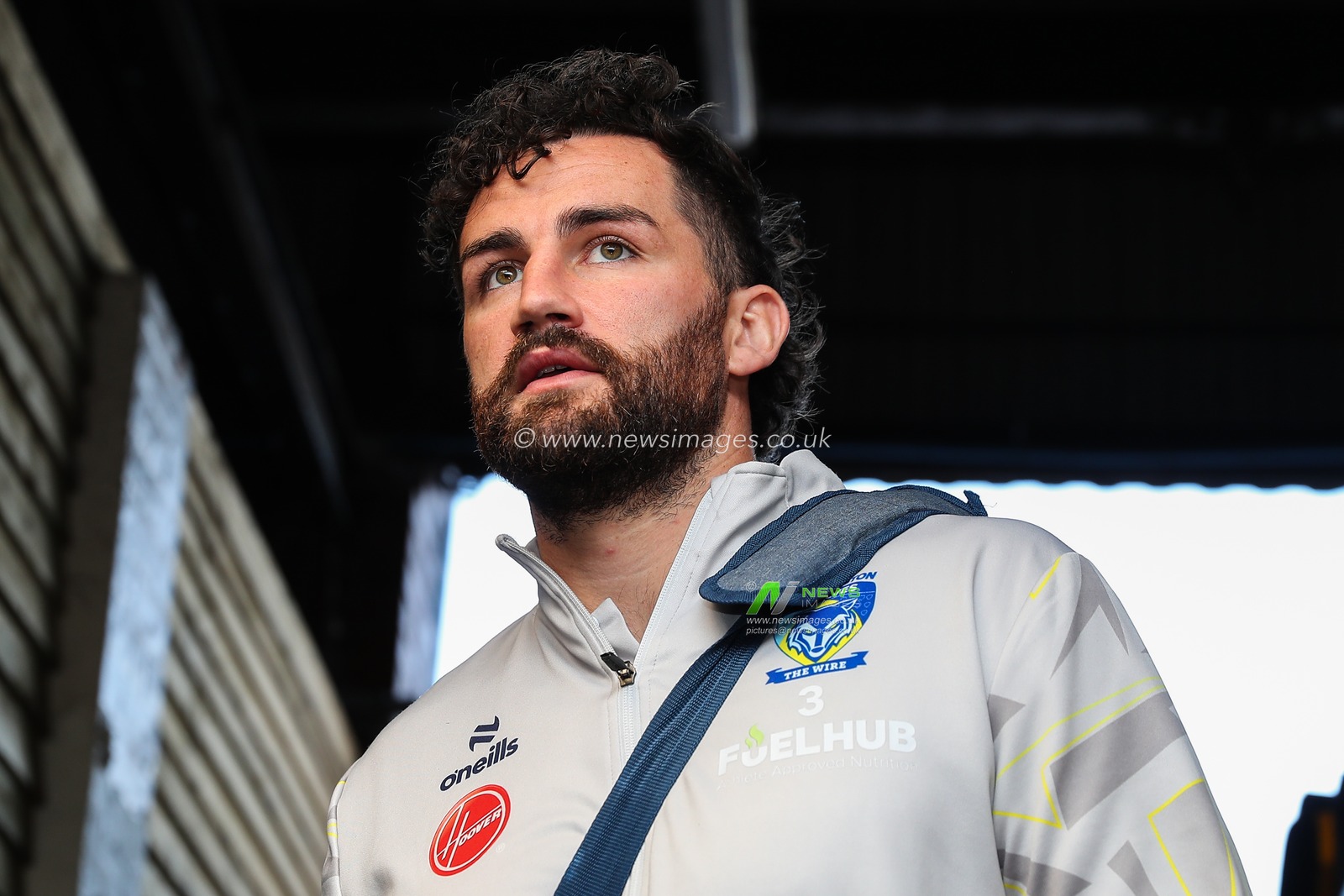 Toby King of Warrington Wolves arrives ahead of the Betfred Super League Round 23 match Castleford Tigers vs Warrington Wolves at The Mend-A-Hose Jungle, Castleford, United Kingdom, 23rd August 2024

(Photo by Gareth Evans/News Images)