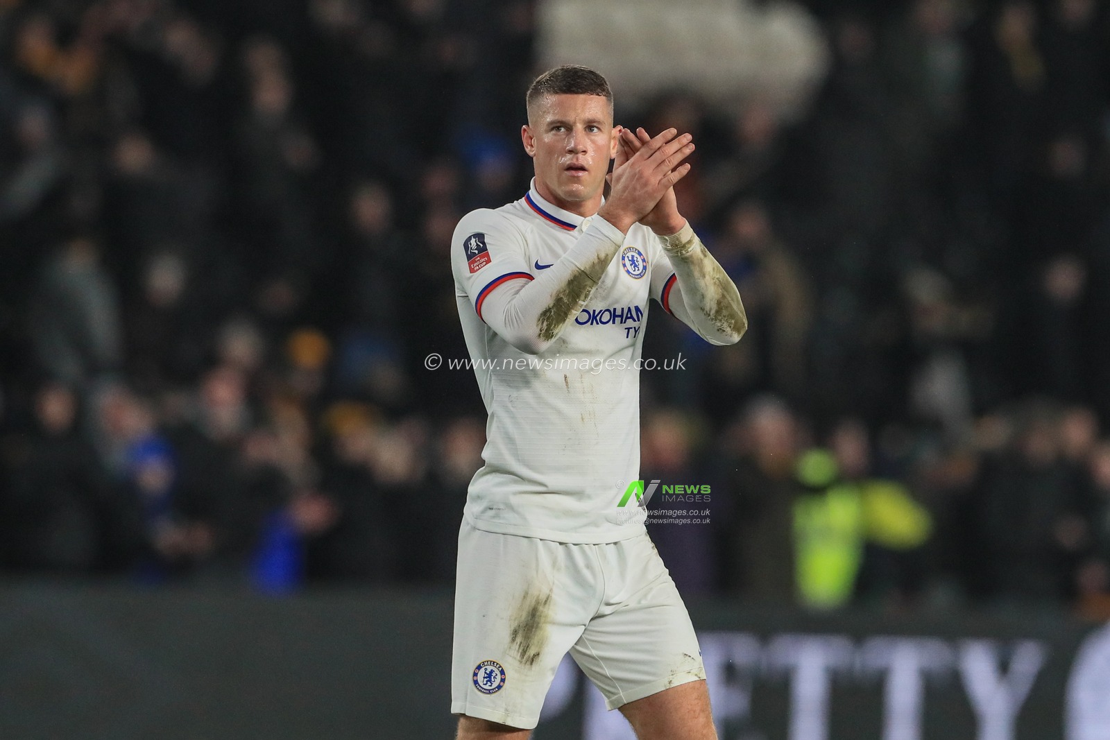 25th January 2020, KC Stadium, Kingston upon Hull, England; Emirates FA Cup, Hull City v Chelsea :Ross Barkley (8) of Chelsea applauds the traveling fans as Chelsea win 1-2