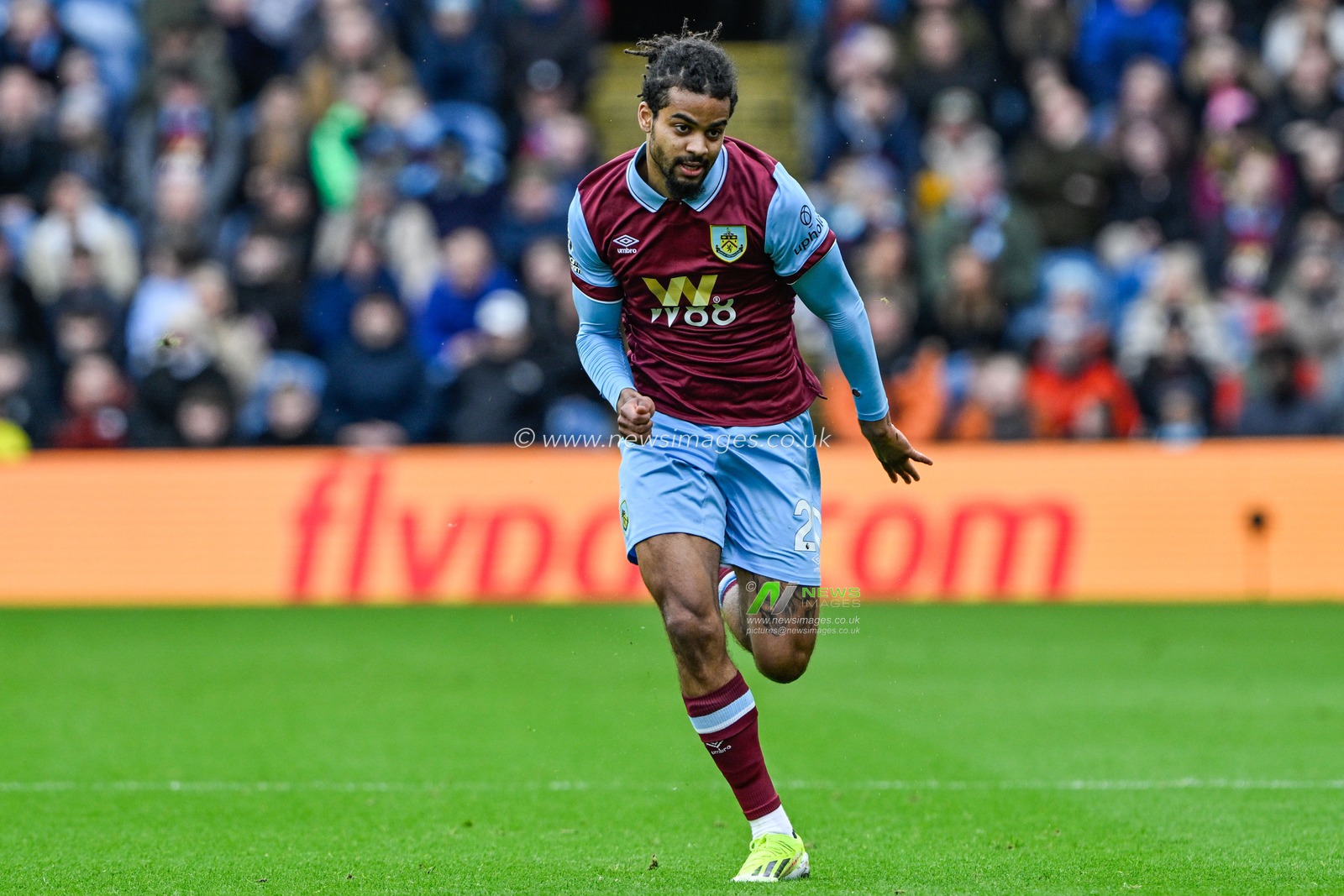 Lorenz Assignon of Burnley during the Premier League match Burnley vs Bournemouth at Turf Moor, Burnley, United Kingdom, 3rd March 2024

(Photo by Cody Froggatt/News Images)