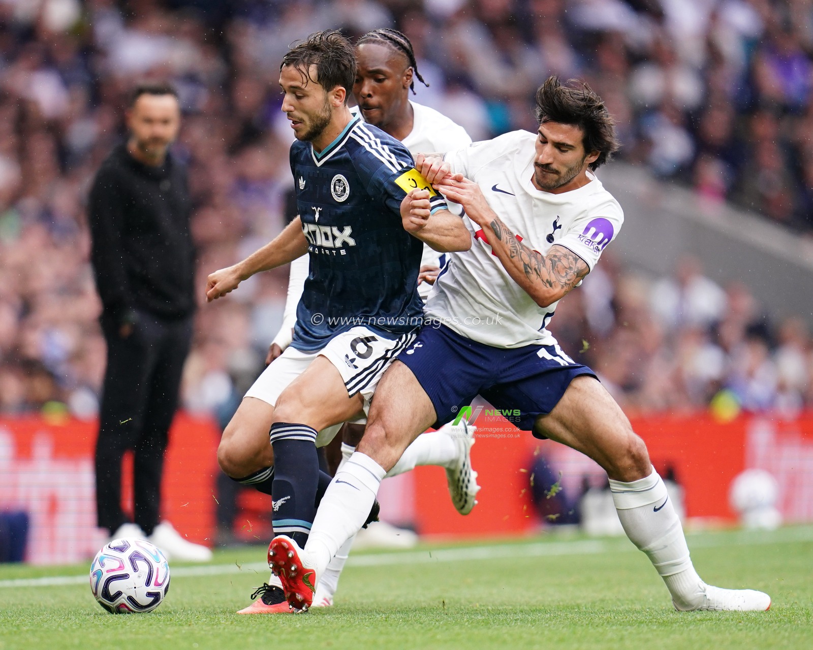 during the Premier League match Tottenham Hotspur vs Newcastle Untied at Tottenham Hotspur Stadium, London, United Kingdom on 29 August 2026

(Photo by Harvey Murphy/News Images)