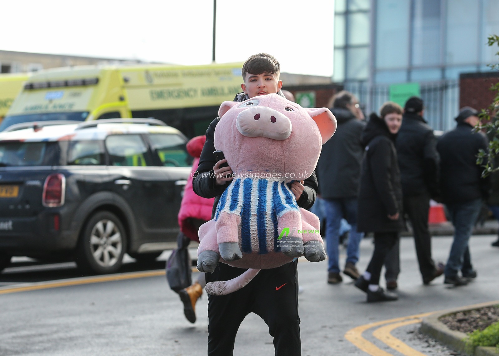Sheffield United fan ahead of the Sky Bet Championship match Sheffield United vs Sheffield Wednesday at Bramall Lane, Sheffield, United Kingdom on 22 February 2026

(Photo by Richard Bierton/News Images)
