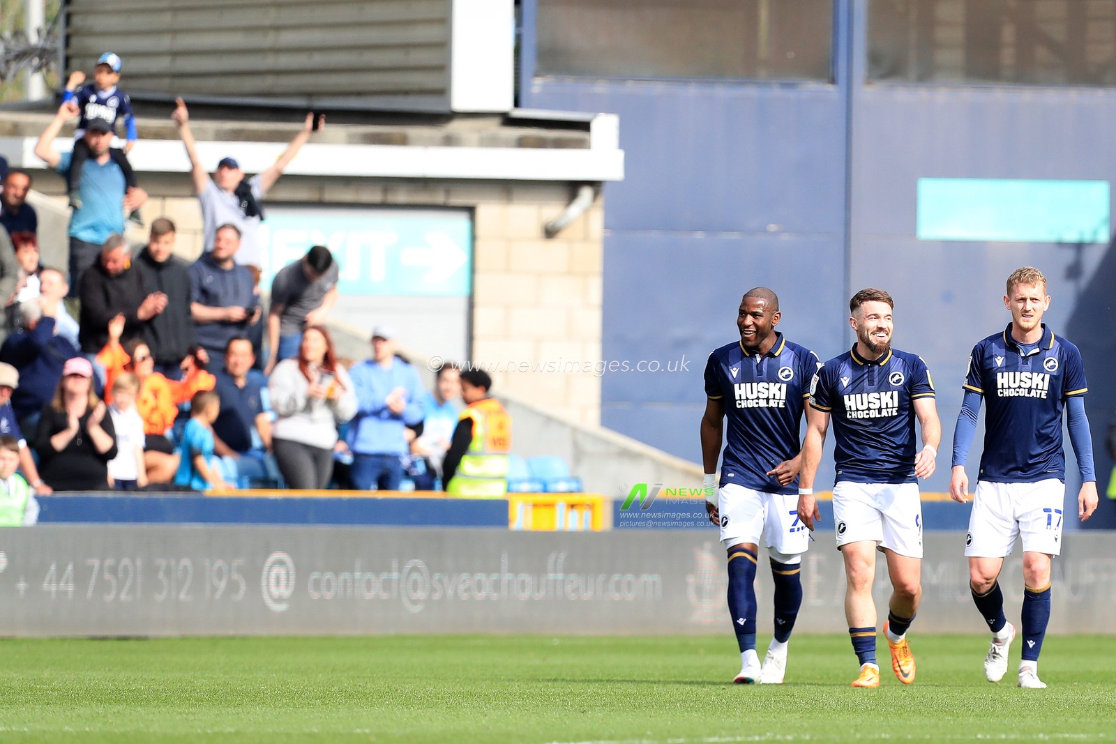GOAL: Tom Bradshaw #9 of Millwall scores to make it 2-0.