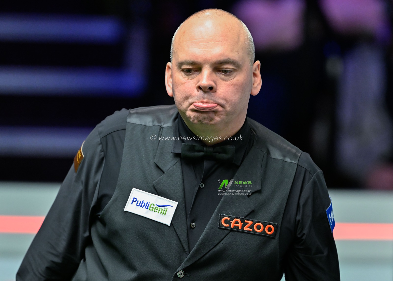 Stuart Bingham reacts, during the Cazoo World Championships 2024 at Crucible Theatre, Sheffield, United Kingdom, 1st May 2024

(Photo by Cody Froggatt/News Images)