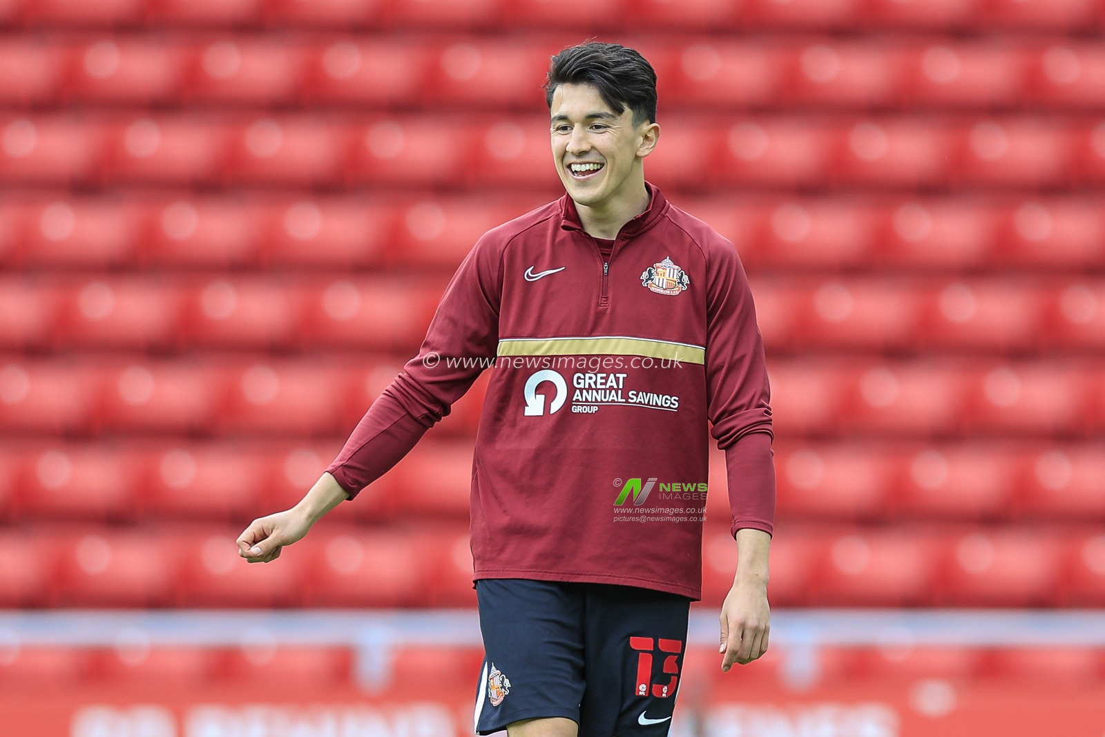 Luke O'Nien #13 of Sunderland during the pre-game warmup