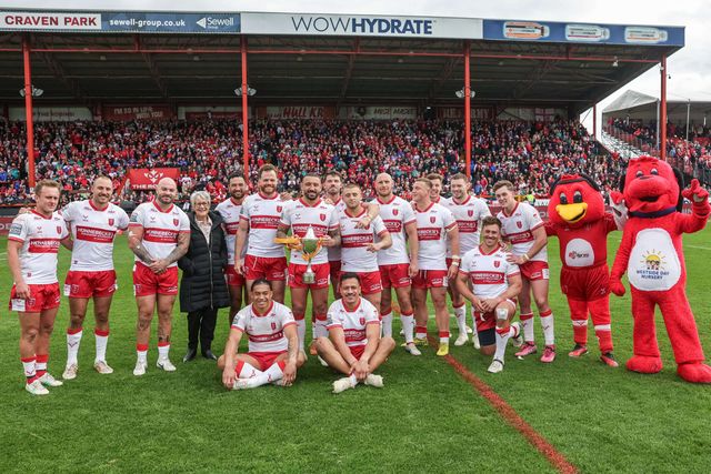 Elliot Minchella of Hull KR and team mates lift the Clive Sullivan Memorial Trophy during the Betfred Super League round 7 match Hull KR vs Hull FC at Sewell Group Craven Park, Hull, United Kingdom on 03 April 2026

(Photo by Mark Cosgrove/News Images)