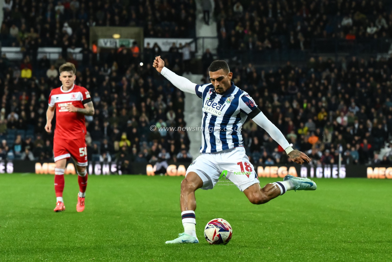 Karlan Grant of West Bromwich Albion crosses the ball during the Sky Bet Championship match West Bromwich Albion vs Middlesbrough at The Hawthorns, West Bromwich, United Kingdom, 1st October 2024

(Photo by Craig Thomas/News Images)