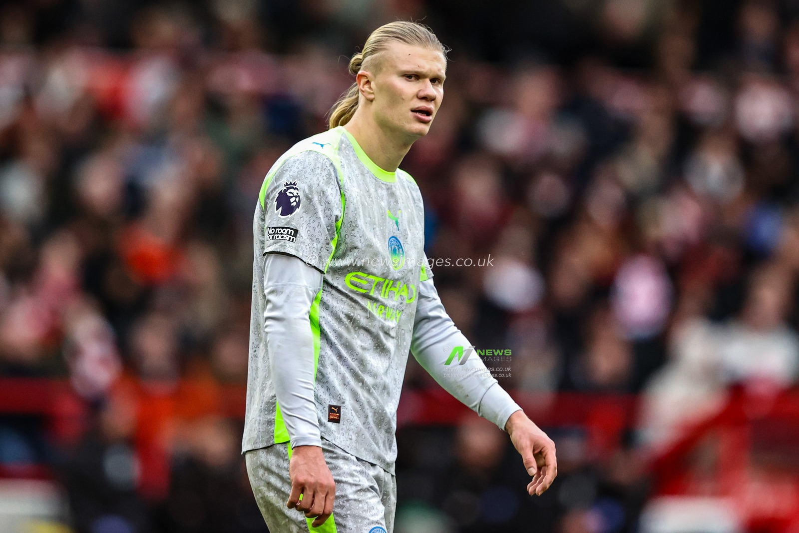 Erling Haland of Manchester City during the Premier League match Nottingham Forest vs Manchester City at City Ground, Nottingham, United Kingdom, 27th December 2025

(Photo by Alfie Cosgrove/News Images)

*** GER AUT SUI OUT ***