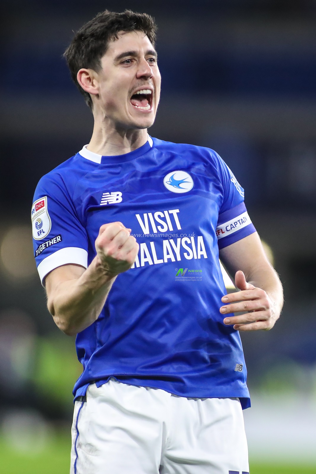 Callum O'Dowda of Cardiff City celebrates at the final whistle during the Sky Bet Championship match Cardiff City vs Hull City at Cardiff City Stadium, Cardiff, United Kingdom, 25th February 2025

(Photo by Andrew Lewis/News Images)