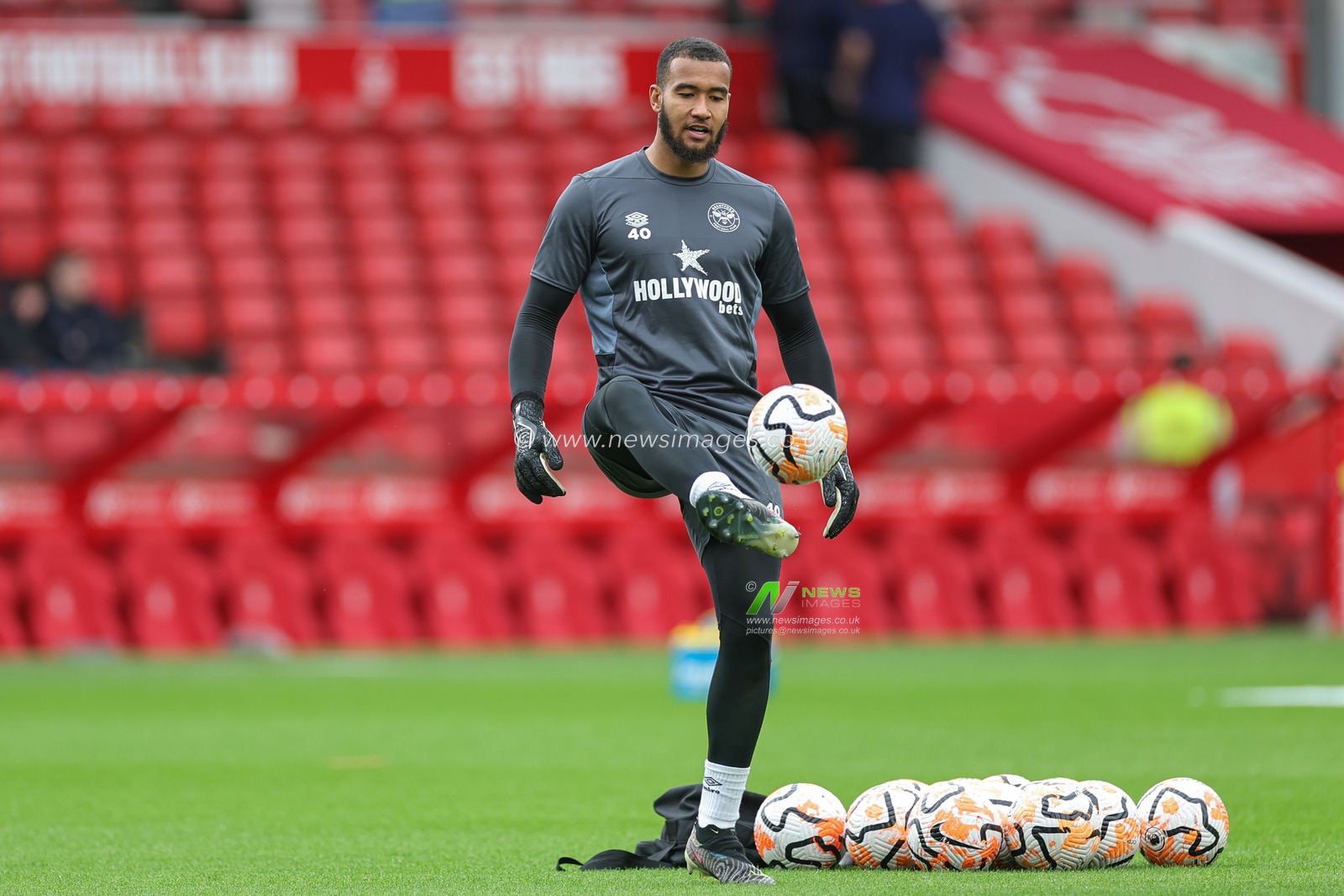 Ellery Balcombe #40 of Brentford during the pre-game warm up ahead of the Premier League match Nottingham Forest vs Brentford at City Ground, Nottingham, United Kingdom, 1st October 2023

(Photo by Mark Cosgrove/News Images)