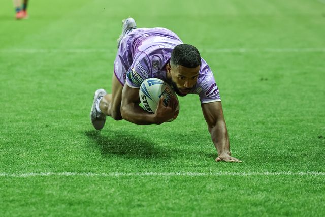 ï»¿ï»¿Kruise Leeming of Wigan Warriors goes over for a try during the Betfred Super League Round 11 match Wigan Warriors vs Leigh Leopards at The Brick Community Stadium, Wigan, United Kingdom, 16th May 2025

(Photo by Mark Cosgrove/News Images)