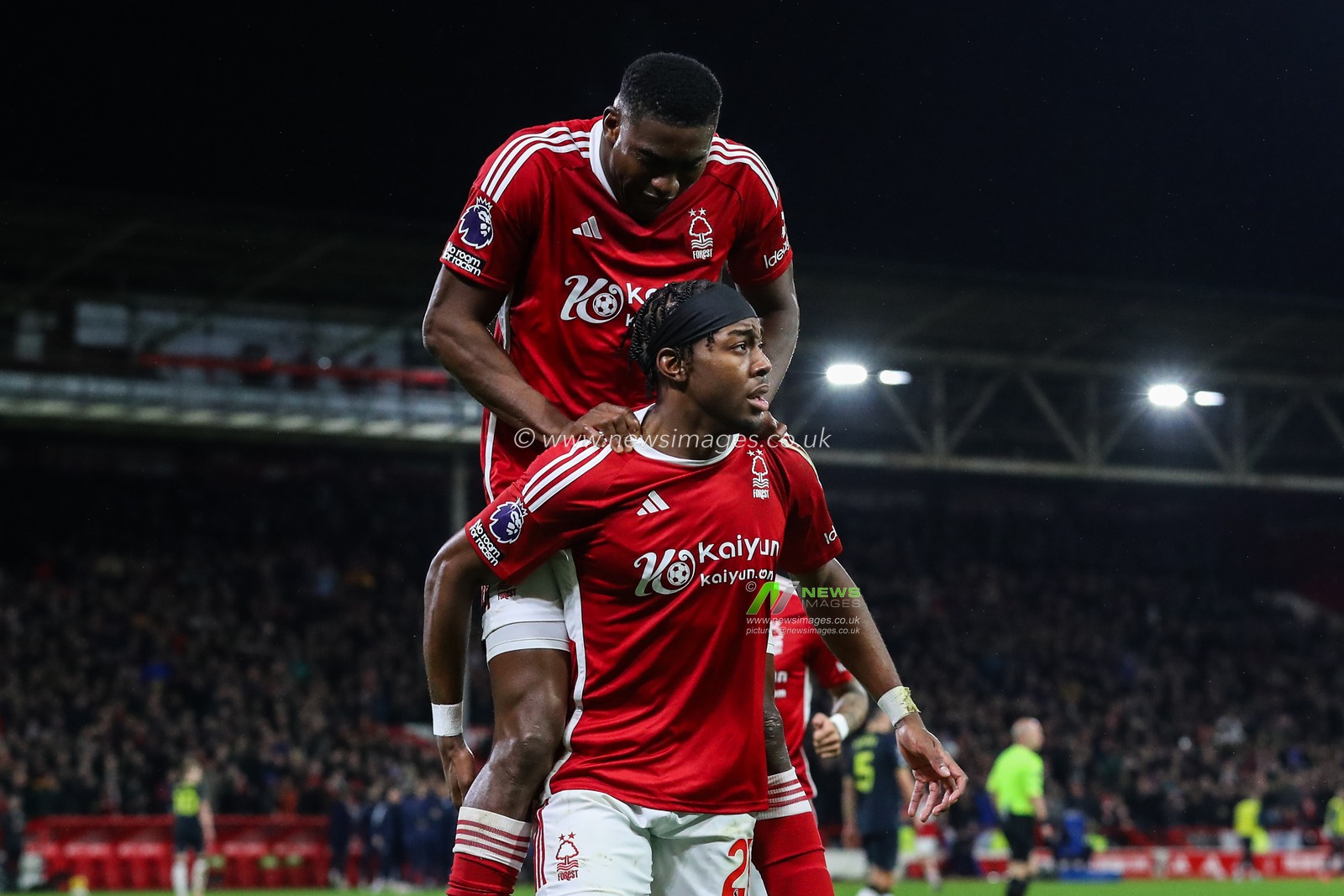 Anthony Elanga of Nottingham Forest celebrates his goal to make it 1-1 during the Premier League match Nottingham Forest vs Newcastle United at City Ground, Nottingham, United Kingdom, 10th February 2024

(Photo by Gareth Evans/News Images)
