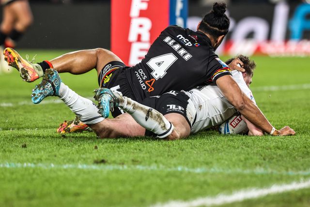 Joe Batchelor of Hull FC goes over for a try during the Betfred Super League round 1 match Hull FC vs Bradford Bulls at MKM Stadium, Hull, United Kingdom on 14 February 2026

(Photo by Alfie Cosgrove/News Images)