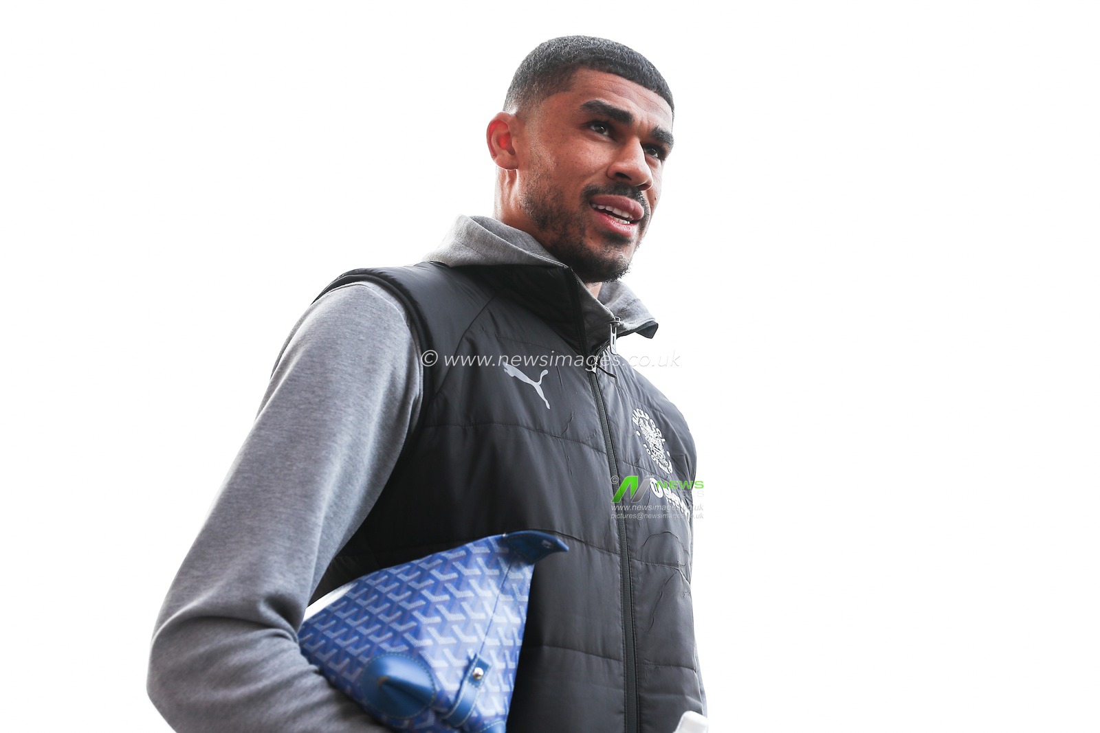 Ashley Fletcher of Blackpool arrives ahead of the Sky Bet League 1 match Exeter City vs Blackpool at St James' Park, Exeter, United Kingdom, 25th January 2025

(Photo by Gareth Evans/News Images)