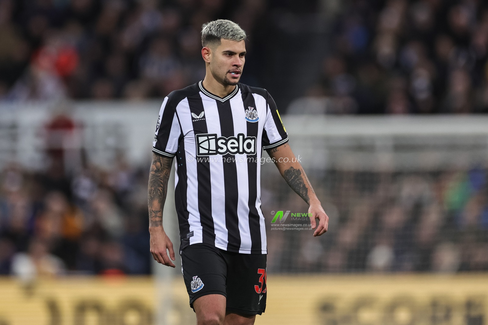 Bruno GuimarÃ£es of Newcastle United chewing cum during the Premier League match Newcastle United vs Manchester City at St. James's Park, Newcastle, United Kingdom, 13th January 2024

(Photo by Mark Cosgrove/News Images)