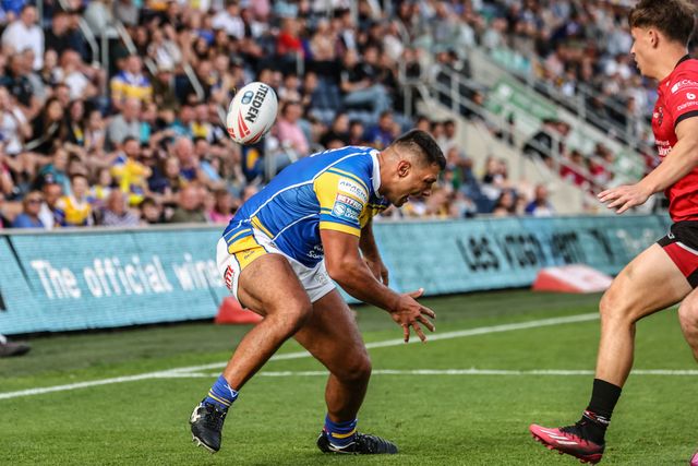 Ryan Hall of Leeds Rhinos drops the ball as it is passed to him near the try line during the Betfred Super League round 19 match Leeds Rhinos vs Salford Red Devils at Headingley Stadium, Leeds, United Kingdom, 18th July 2025

(Photo by Alfie Cosgrove/News Images)