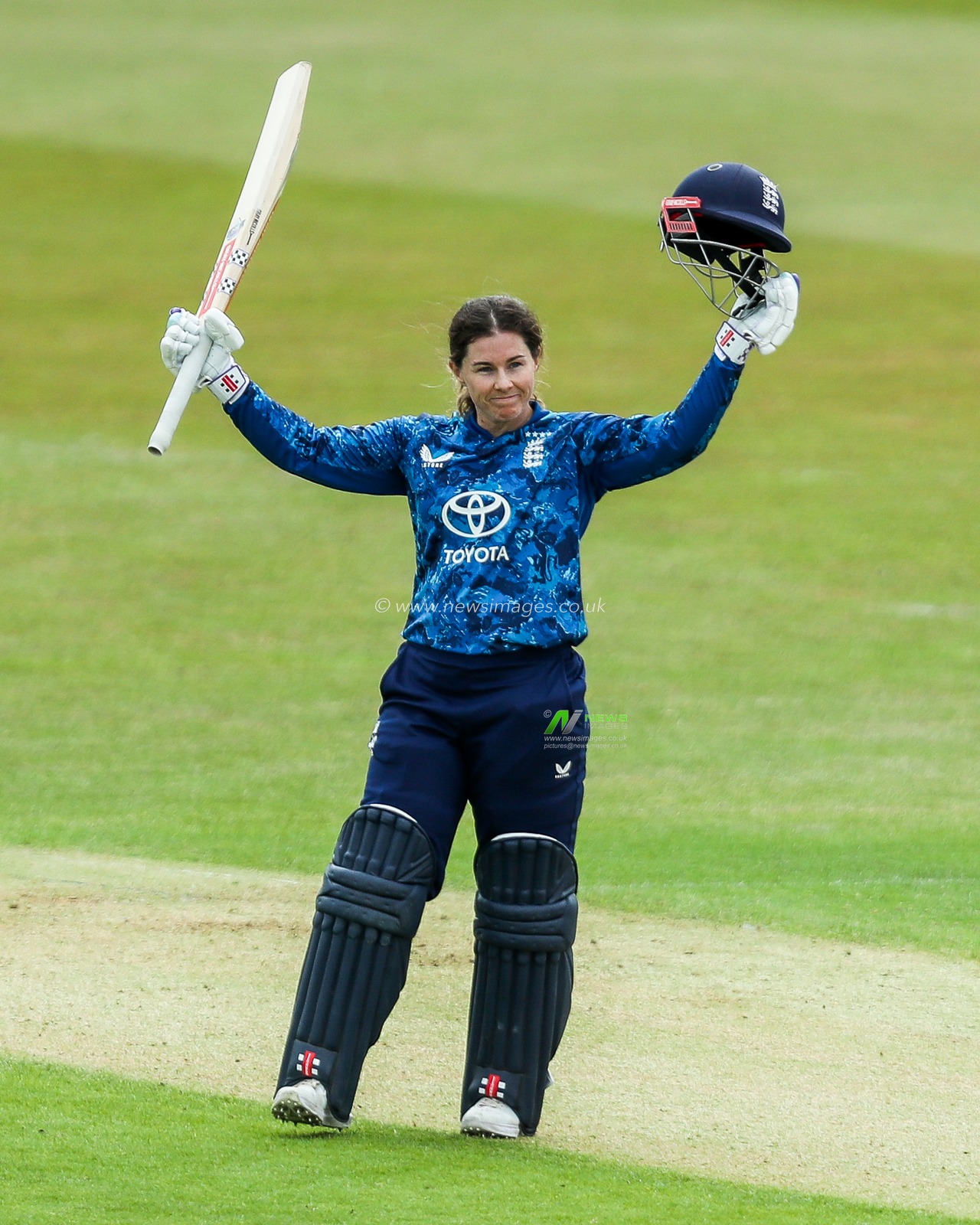 Tammy Beaumont of England Women celebrates a century during the 2nd Metro Bank ODI Day International England Women v West Indies Women at Uptonsteel County Ground, Leicester, United Kingdom, 4th June 2025

(Photo by Izzy Poles/News Images)