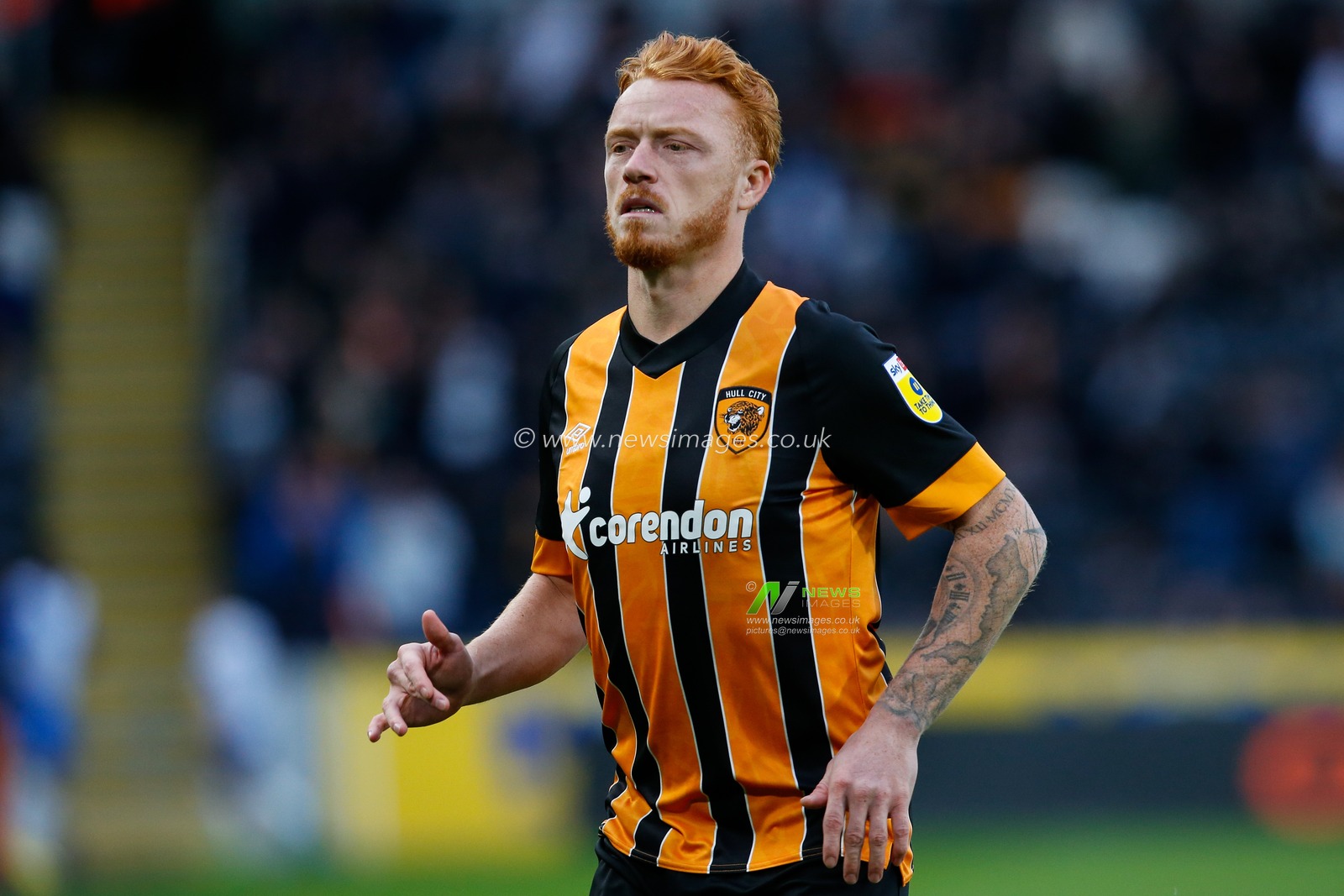 Ryan Woods #15 of Hull City during the Sky Bet Championship match Hull City vs Birmingham City at MKM Stadium, Hull, United Kingdom, 16th October 2022

(Photo by Ben Early/News Images)