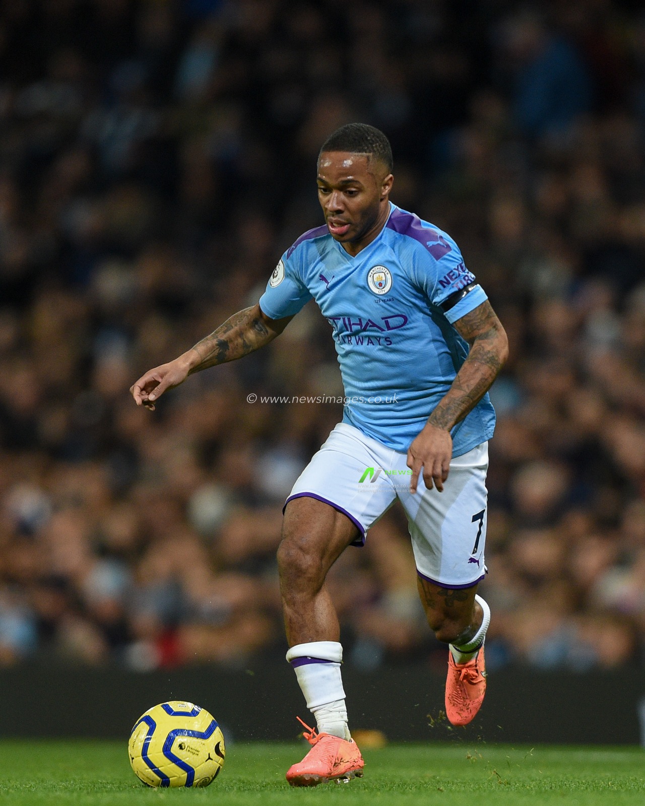 29th December 2019, Etihad Stadium, Manchester, England; Premier League, Manchester City v Sheffield United : Raheem Sterling (7) of Manchester City in action during the game.

Credit: Richard Long/News Images